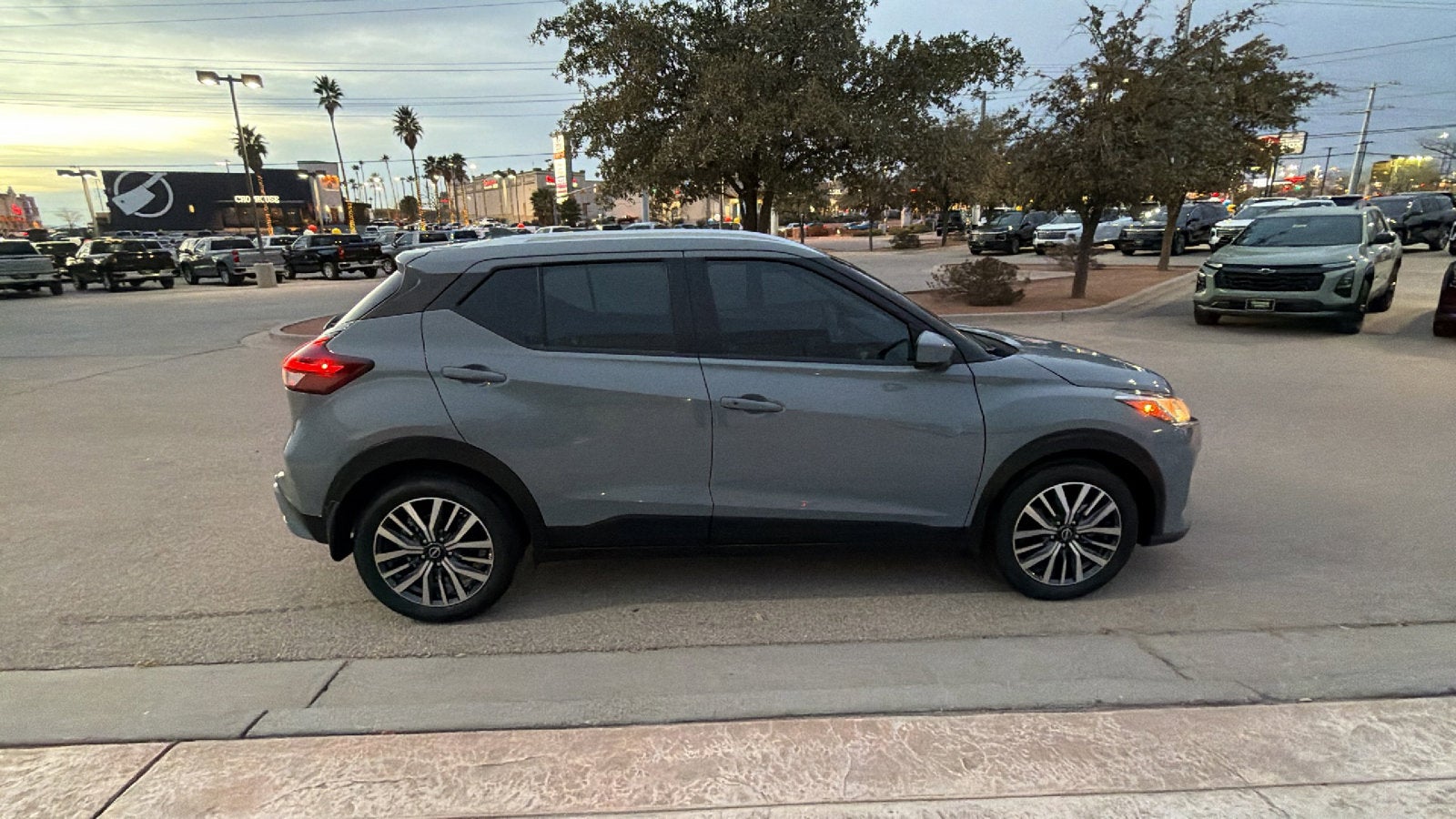 2024 Nissan Kicks SV