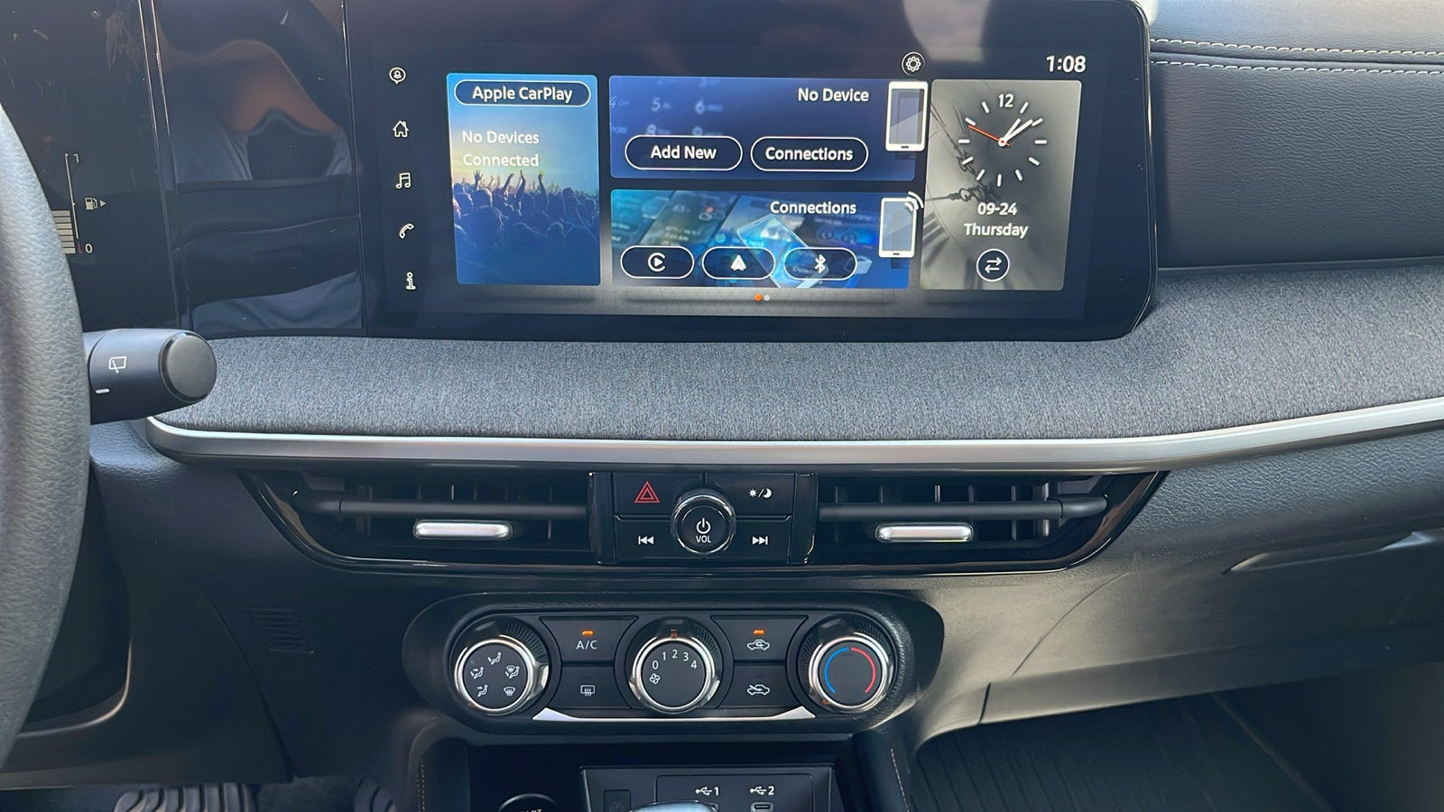 2025 Nissan Kicks SV Intelligent AWD
