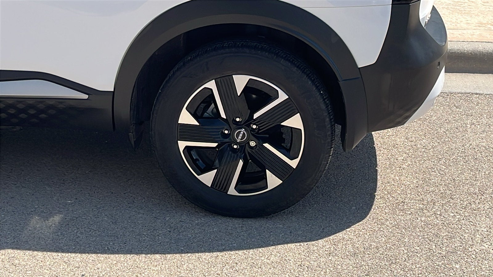 2025 Nissan Kicks SV Intelligent AWD