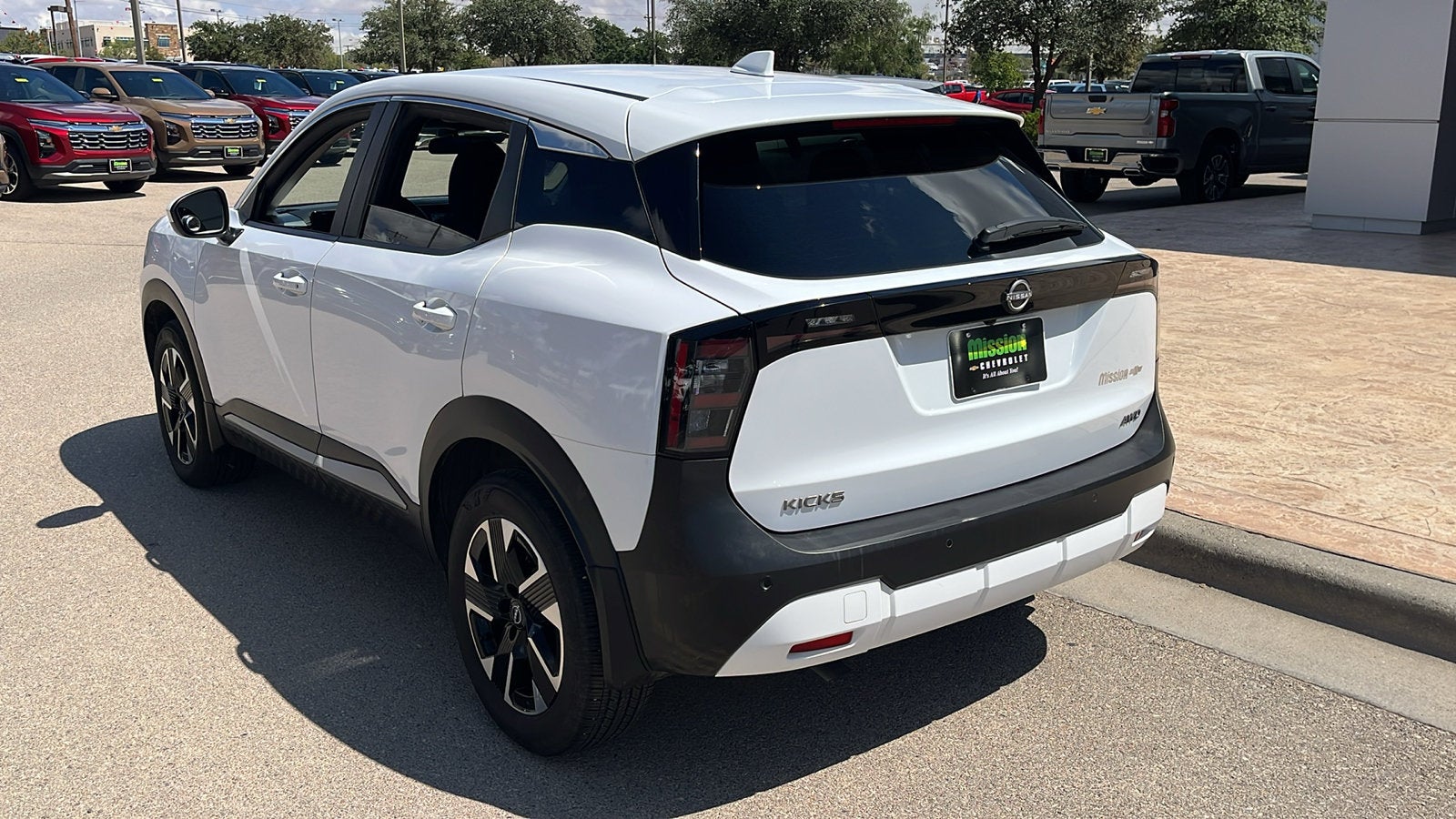 2025 Nissan Kicks SV Intelligent AWD