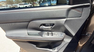 2025 Nissan Kicks SR Intelligent AWD