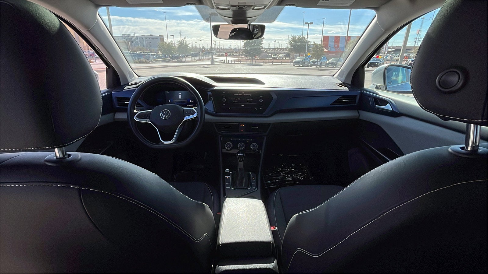 2023 Volkswagen Taos SE