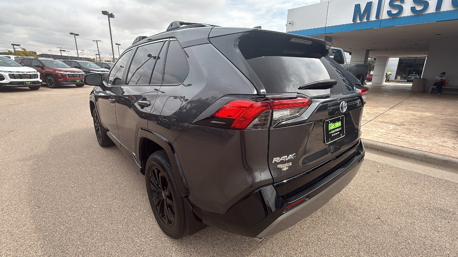 2024 Toyota RAV4 Hybrid SE