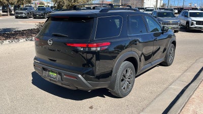 2024 Nissan Pathfinder SV