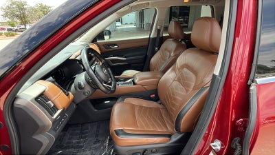 2022 Nissan Pathfinder Platinum 2WD