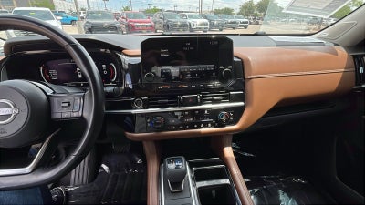 2022 Nissan Pathfinder Platinum 2WD