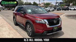 2022 Nissan Pathfinder Platinum 2WD