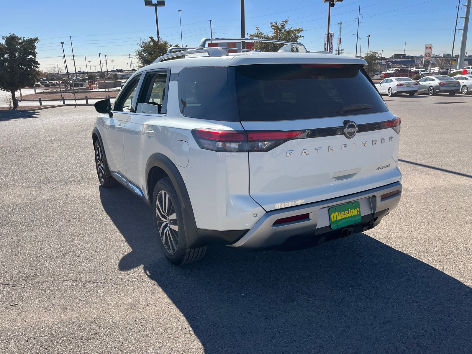 2023 Nissan Pathfinder Platinum