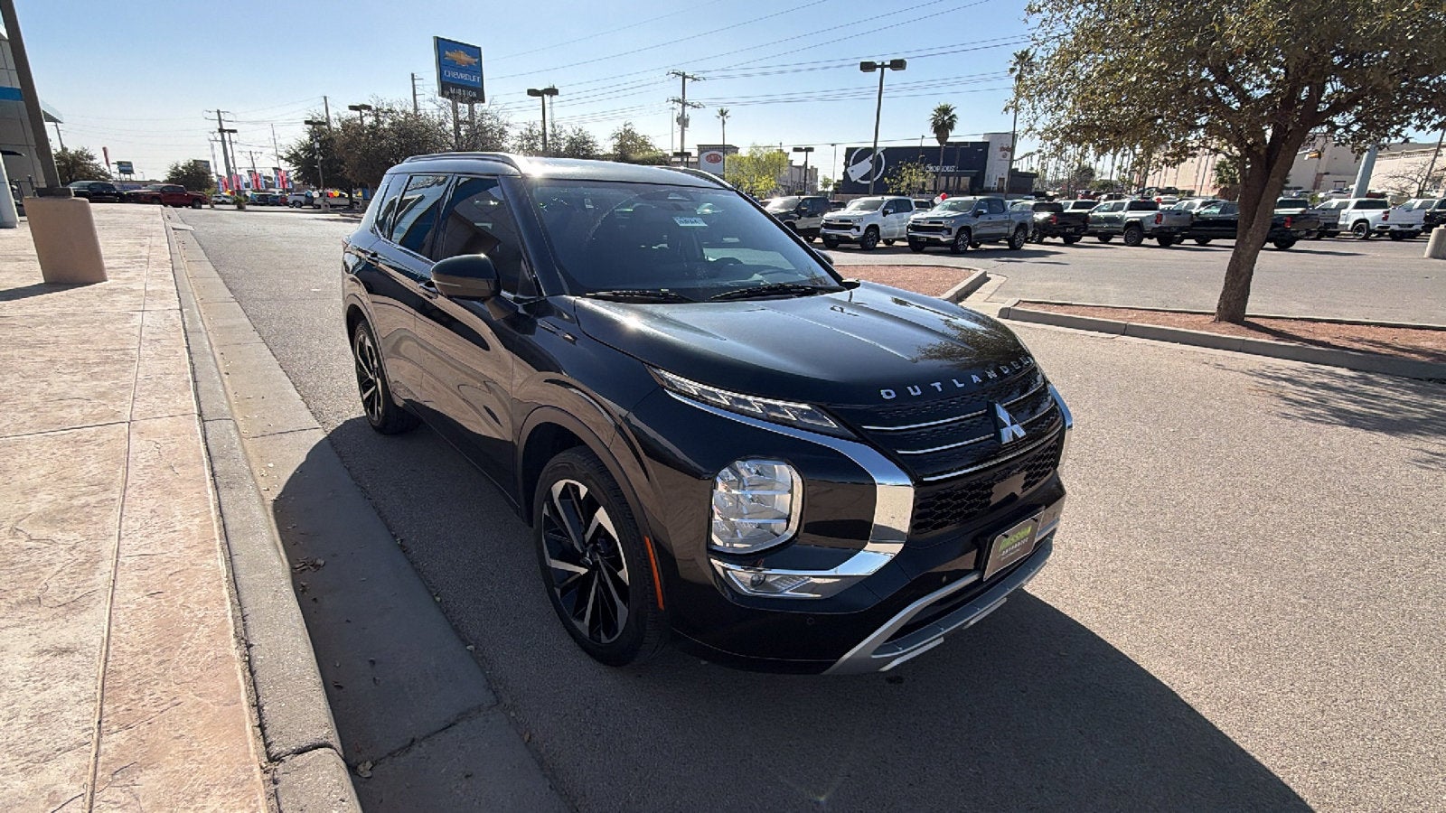 2023 Mitsubishi Outlander SEL