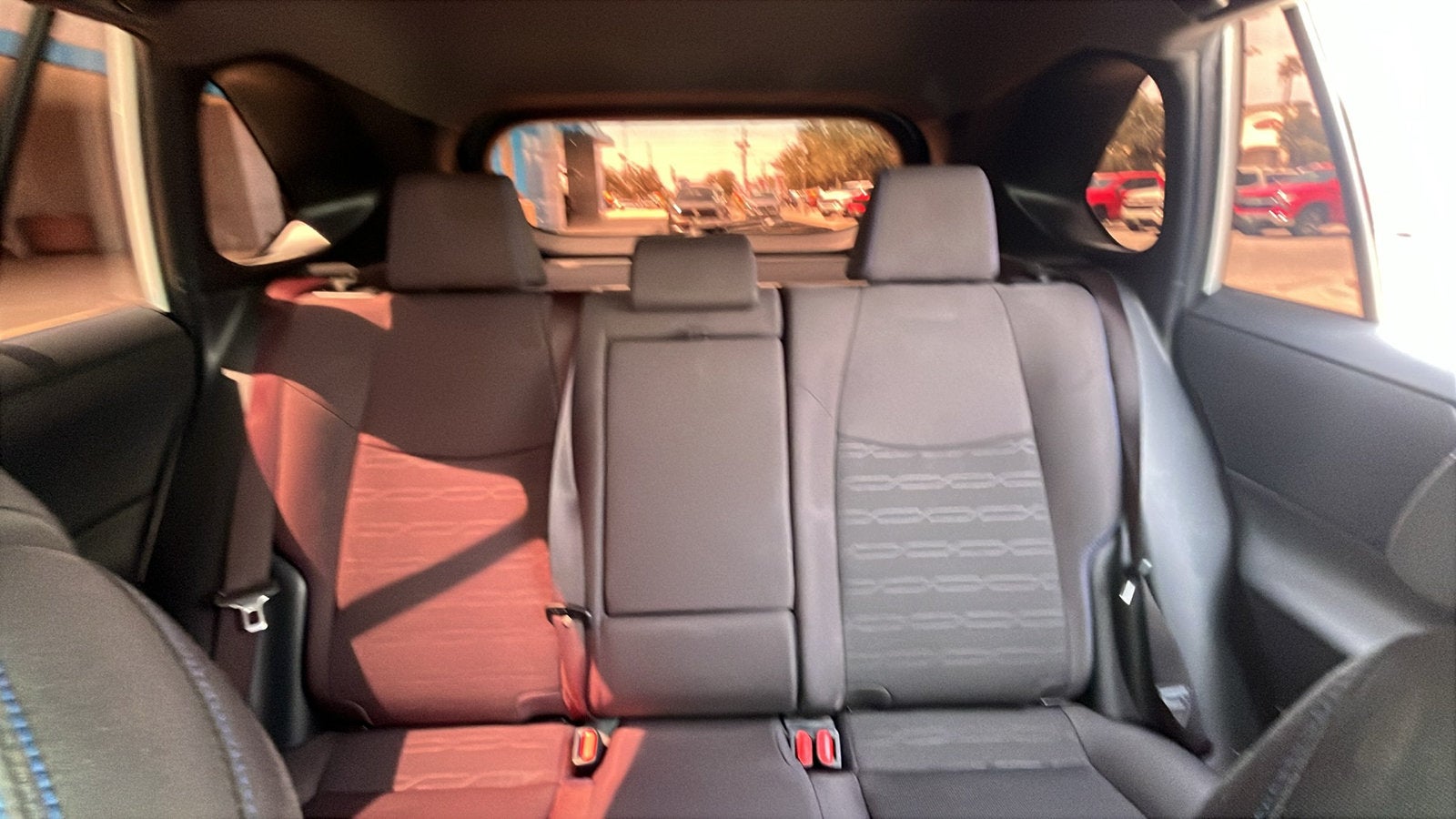 2023 Toyota RAV4 Hybrid SE