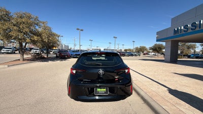 2025 Toyota Corolla Hatchback SE