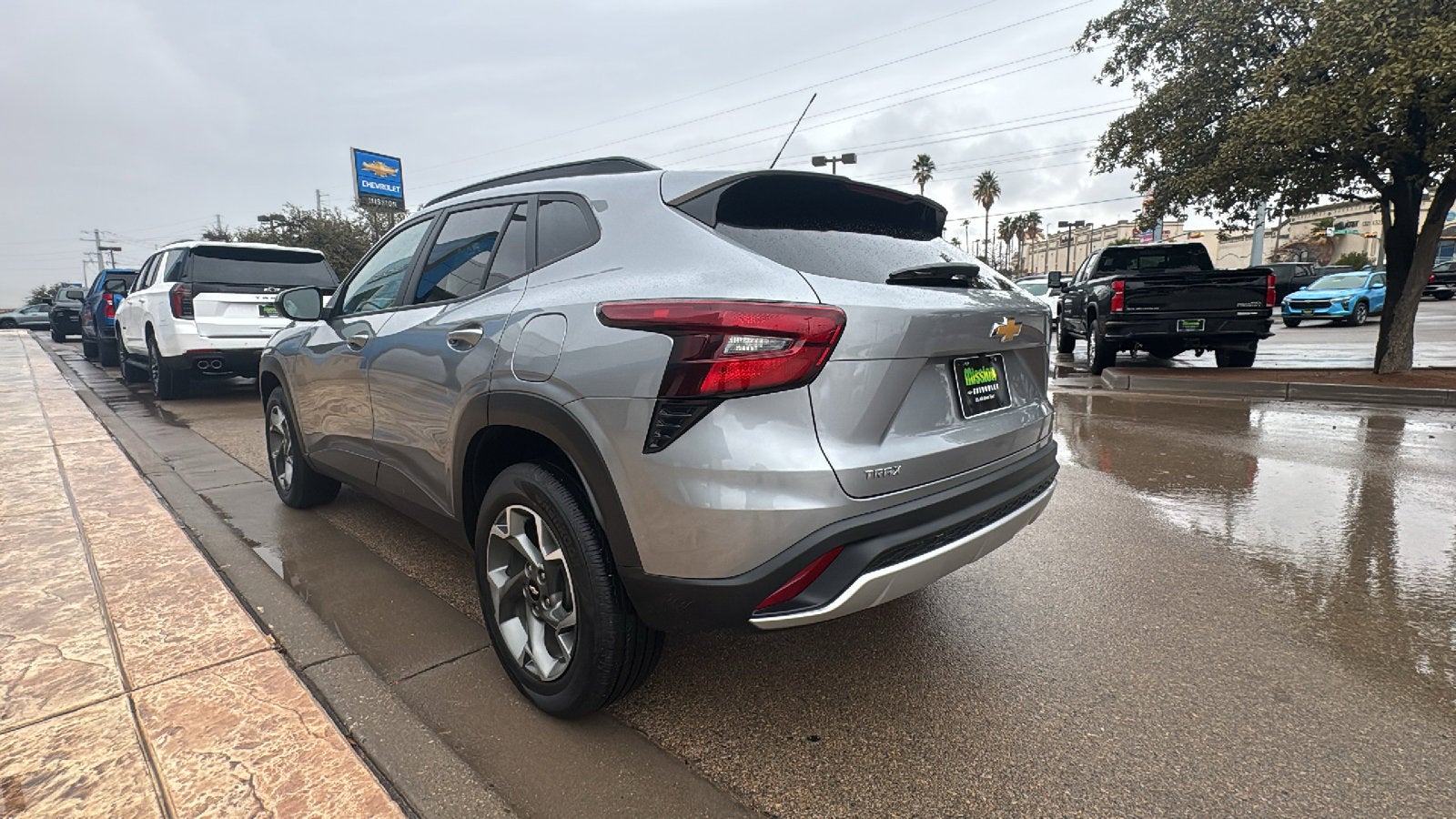 2025 Chevrolet Trax LT