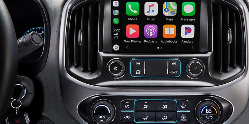 Chevrolet Infotainment 3 System with Apple CarPlay inside the 2021 Chevrolet Colorado